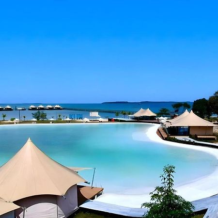 Galang Island Kiki Beach Resort, Batam מראה חיצוני תמונה