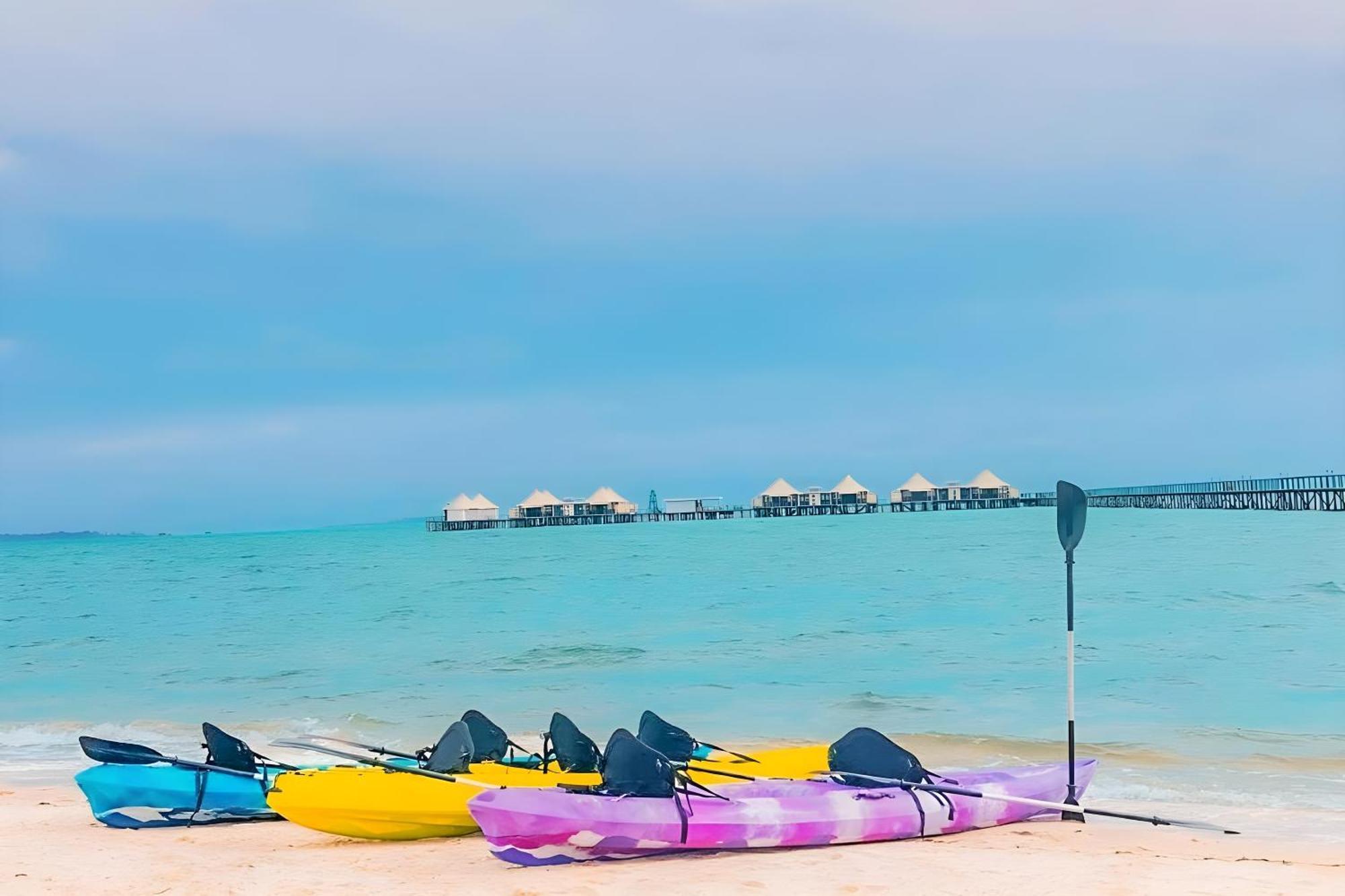 Galang Island Kiki Beach Resort, Batam מראה חיצוני תמונה